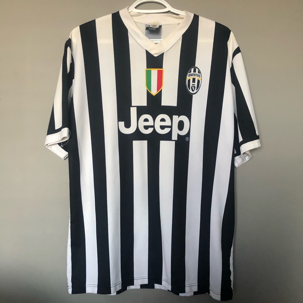 Arturo Vidal Juventus Replica Jersey